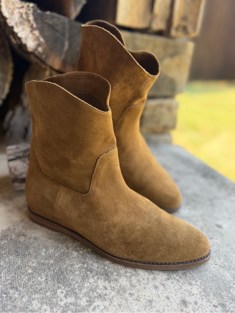 Vince Sinclair Suede Ankle Boots in Cognac/Tan Western Inspired. Sz-5.  J